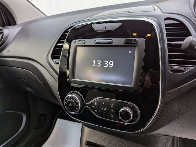 2018 Renault Captur 0.9 Captur Iconic TCe 5dr SUV Petrol Manual