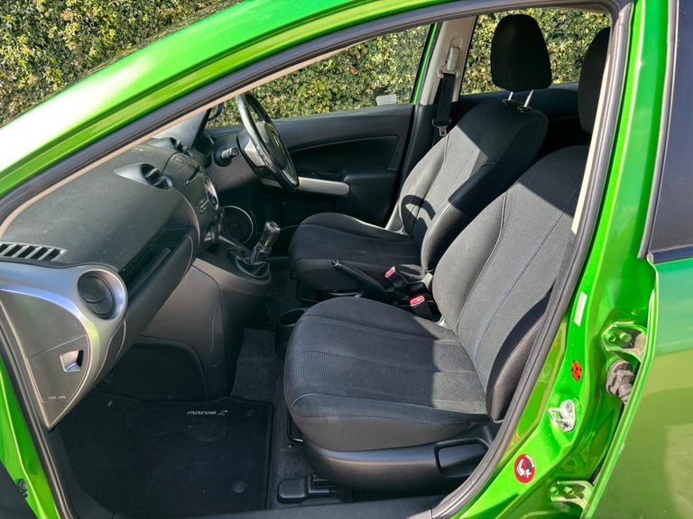 2009 Mazda Mazda2 1.5 Sport 5dr HATCHBACK Petrol Manual - Image 3