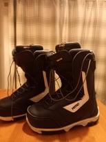 Snowboard boots size 6.5