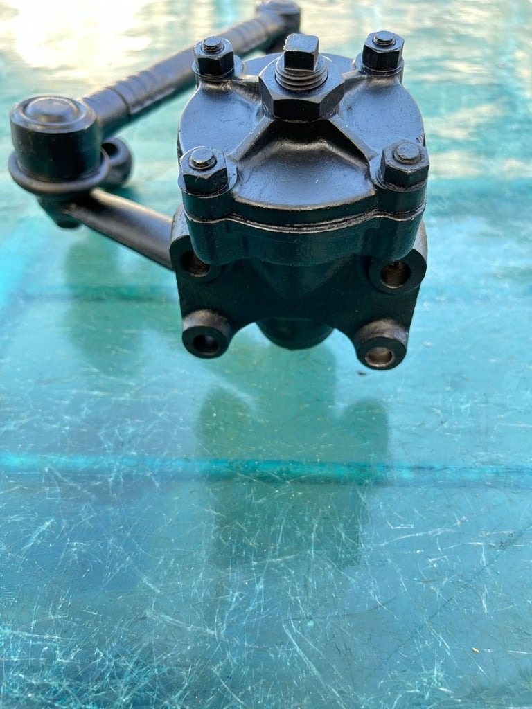 Steering idler Maserati Indy, Ghibli, Mexico, Quattroporte s1