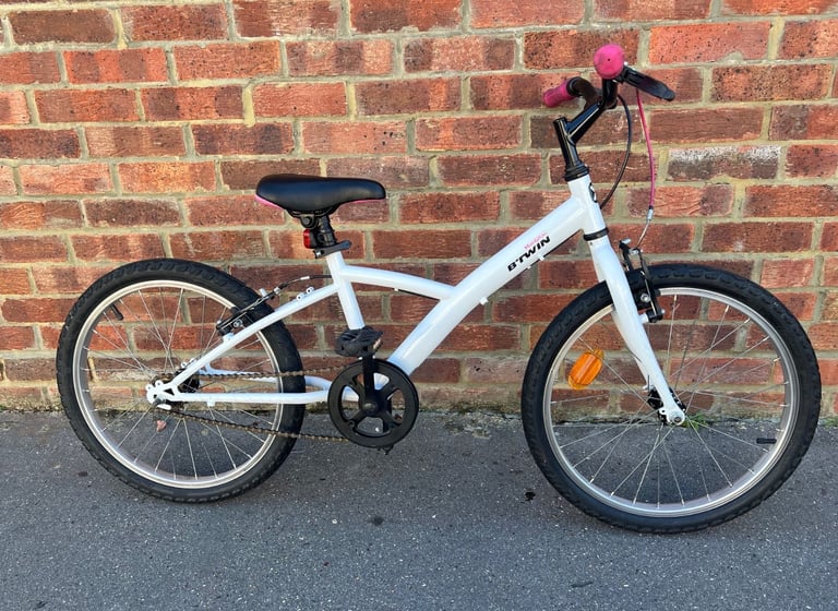 Btwin Mistigirl 300 decathlon kid bicycle white bike 20inch wheels