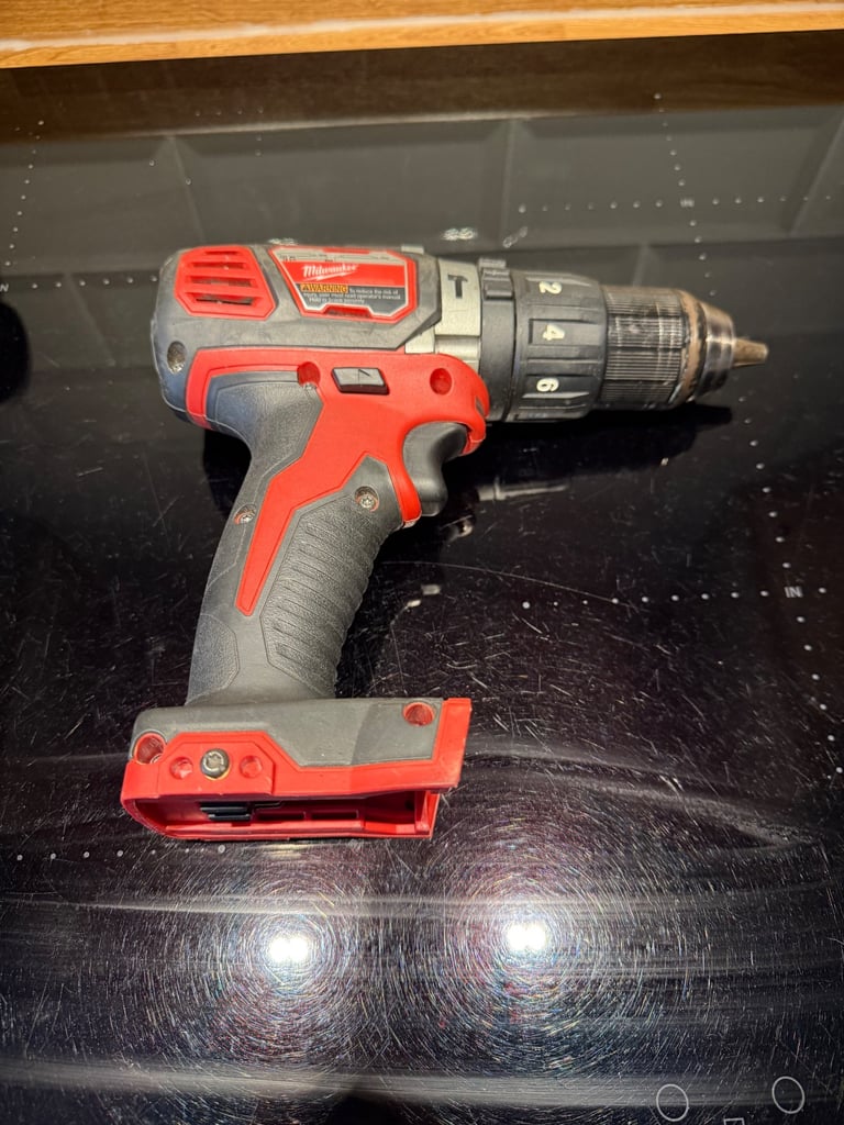 Milwaukee m18 drill 