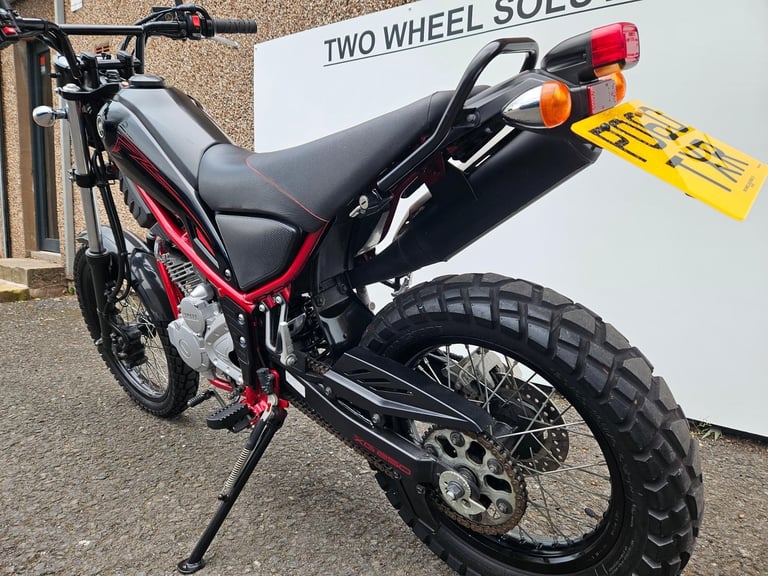 Yamaha XG250 Tricker in outstanding colours 