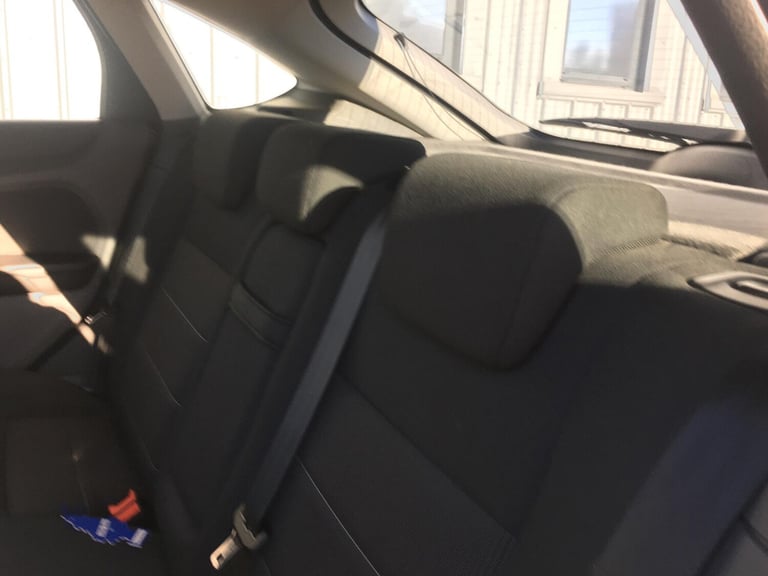 2010 Ford Focus 1.6 Titanium 5dr HATCHBACK Petrol Automatic