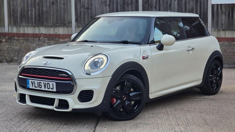 image for MINI HATCH 2.0 John Cooper Works Euro 6 (s/s) 3dr 2016
