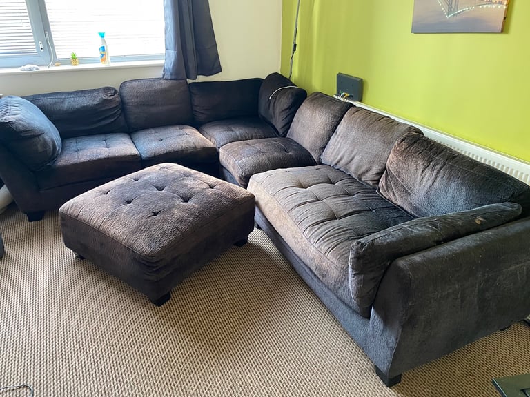 FREE Large Corner Sofa / Settee