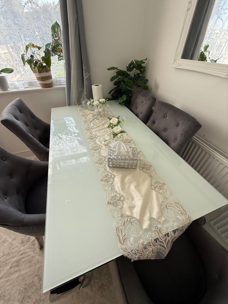 Louis Marble Dining Table + Majestic Lion Knocker Chairs x6