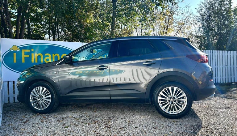 CAN'T GET CREDIT? CALL US! Vauxhall Grandland X 1.6 CDTi Tech Line Nav - £199 DEPOSIT, £73 PER WEEK