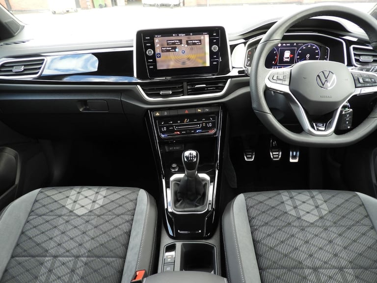 2025 Volkswagen T-Roc 1.5 TSI R-Line SUV 5dr Petrol Manual Euro 6 (s/s) (150 ps) HATCHBACK Petrol...