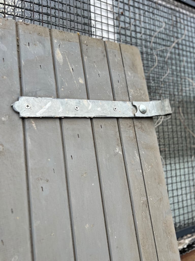 Double timber gates