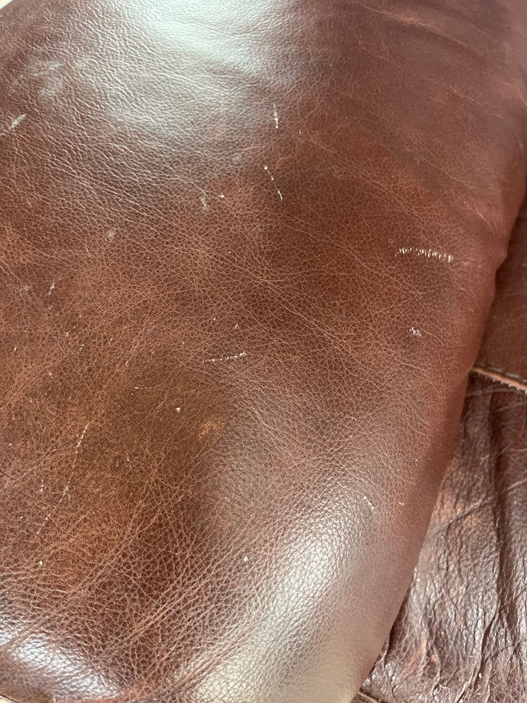 Leather Sofas 