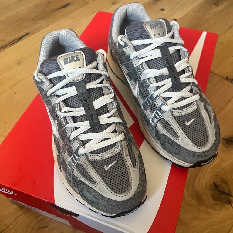 Nike P6000 trainers size 4