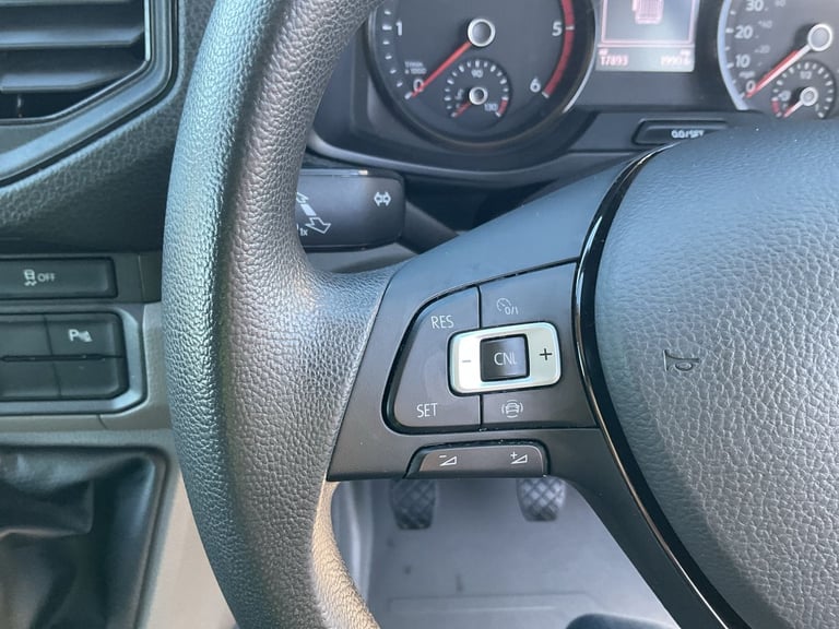  Volkswagen Crafter Panel Van 2.0 Tdi Cr35 Trendline Panel Van 5dr Diesel