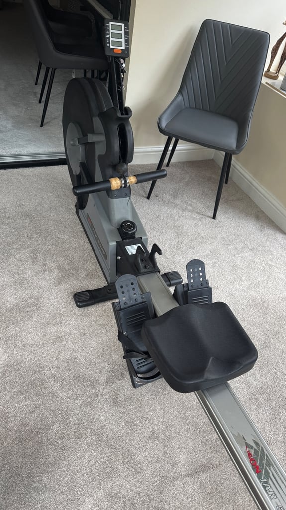 Jll R200 Luxury Pro Home Rowing Machine JLL R200 Luxury Pro Home