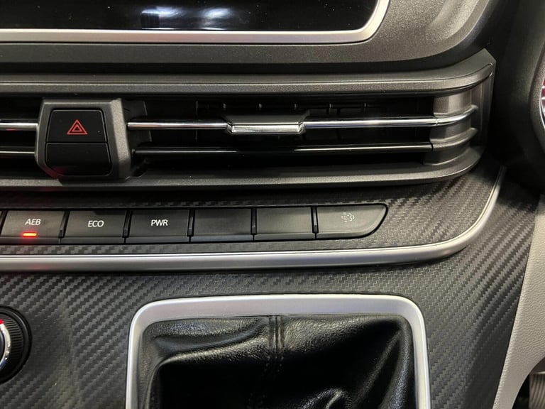 2022 Maxus Deliver 9 2.0 D20 Chassis Cab 2dr Diesel Manual RWD L2 Euro 6 (s/s) (150 ps) Tipper Di...