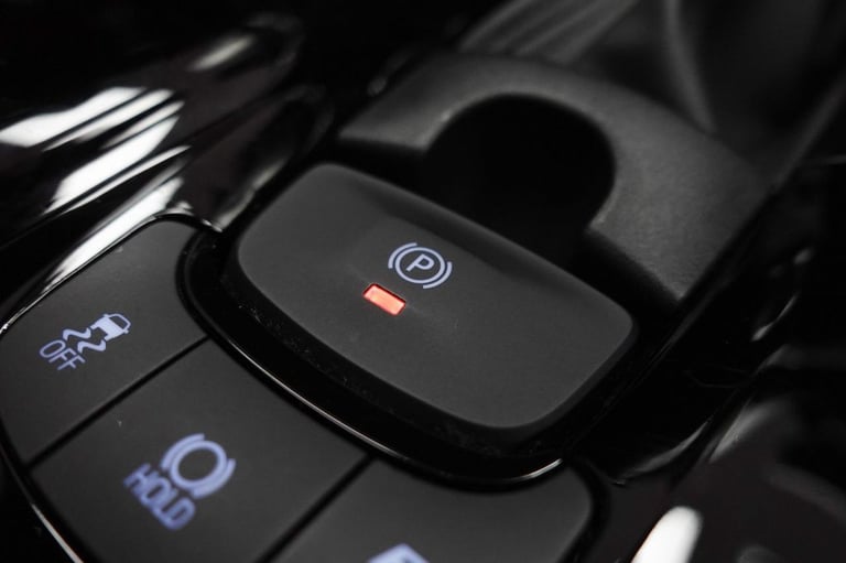 2021 Toyota C-HR 2.0 VVT-h GPF Design SUV 5dr Petrol Hybrid CVT Euro 6 (s/s) (184 ps) HATCHBACK P...