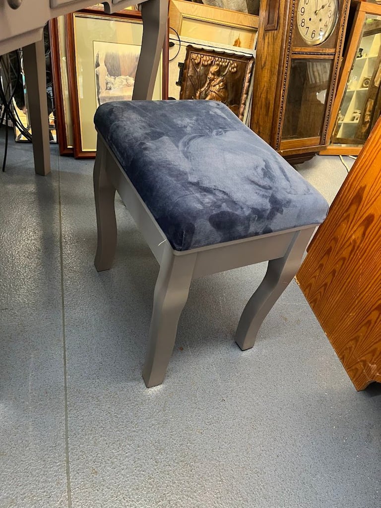 Like New Grey Dressing Table with Mirror & Stool