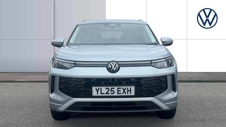 2025 Volkswagen Touran 1.5 TSI eHybrid Match 5dr DSG6 Estate Estate Hybrid Automatic