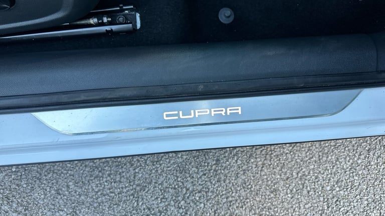 2024 Cupra Formentor 1.4 eHybrid 204 V2 5dr DSG Estate Estate Hybrid Automatic