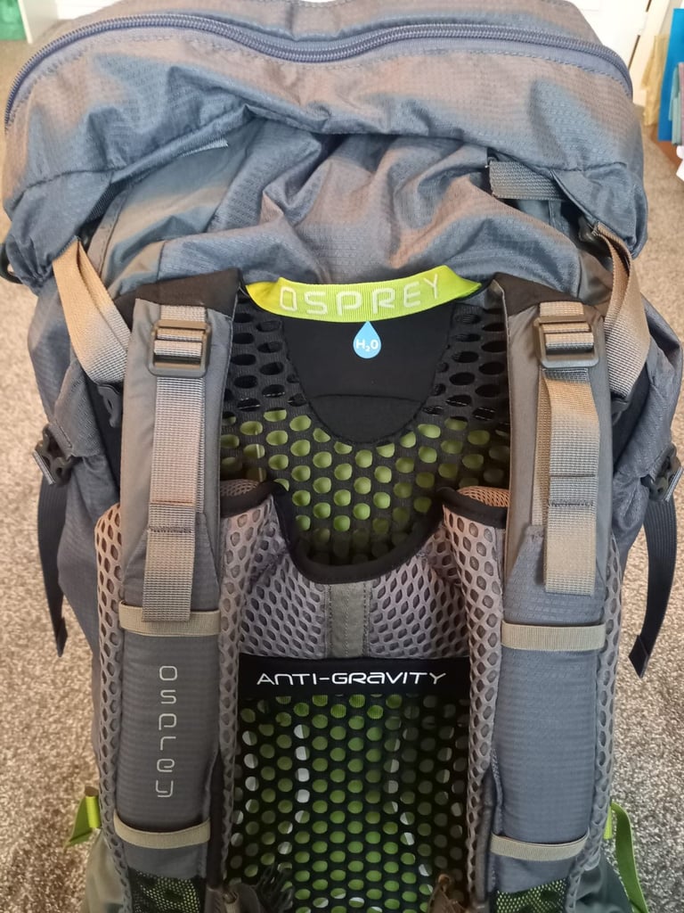 Backpack - Osprey Atmos AG 65 