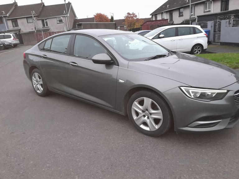Vauxhall, INSIGNIA, Hatchback, 2018, Manual, 1598 (cc), 5 doors