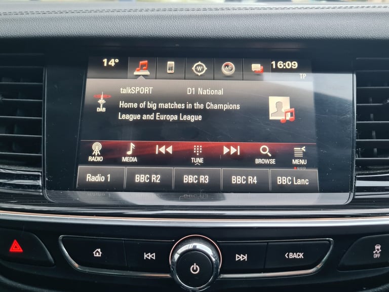 2017 Vauxhall Insignia 1.6 Turbo D ecoTec Elite Nav 5dr HATCHBACK Diesel Manual