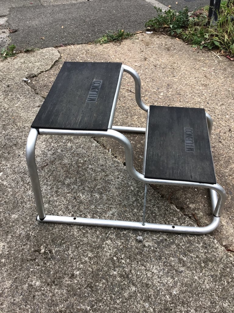 Caravan Step