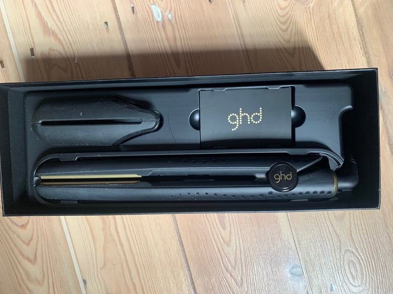 image for GHD V Gold hair styler / straightener