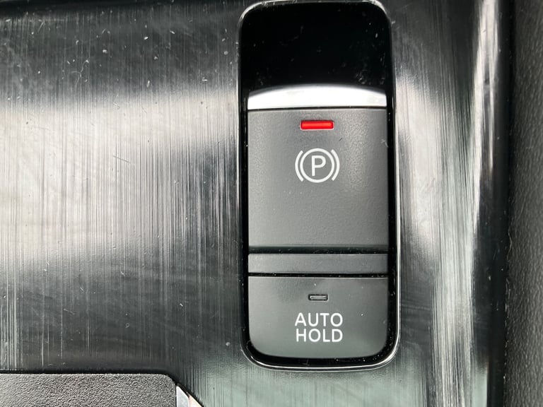 2021 Nissan Qashqai 1.3 DiG-T MH 158 N-Connecta 5dr Xtronic SUV PETROL Automatic