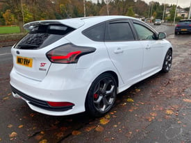 IMMACULATE 2017(17)FORD FOCUS 2.0 TDCI ST-3(185BHP)3DR WITH 55K 2 KEYS LEATHER