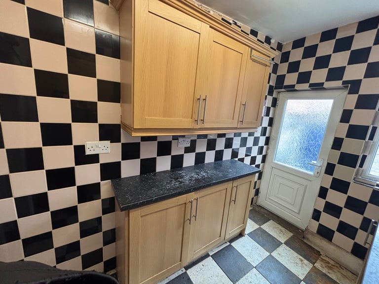 FREE Kitchen units 