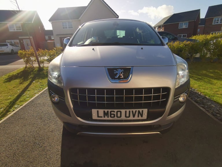 Peugeot, 3008, Hatchback, 2010, Manual, 1598 (cc), 5 doors