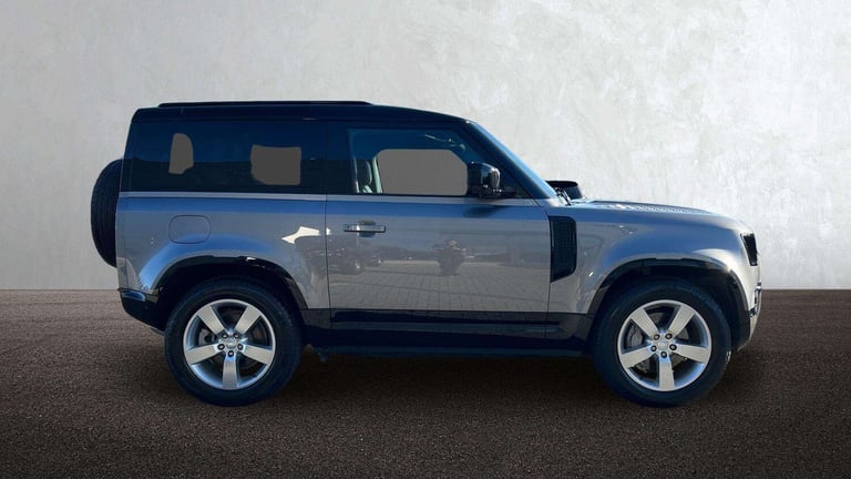 2024 Land Rover Defender 3.0 D300 X-Dynamic HSE 90 3dr Auto ESTATE DIESEL Automatic