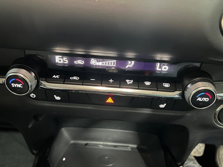 2025 Mazda CX-30 2.5 e-SKYACTIV G MHEV Exclusive-Line Euro 6 (s/s) 5dr HATCHBACK Petrol Manual