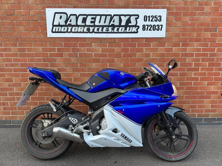 YAMAHA YZF-R125 2010 60 REG 13,390 MILES BLUE USED MOTORCYCLE 124CC
