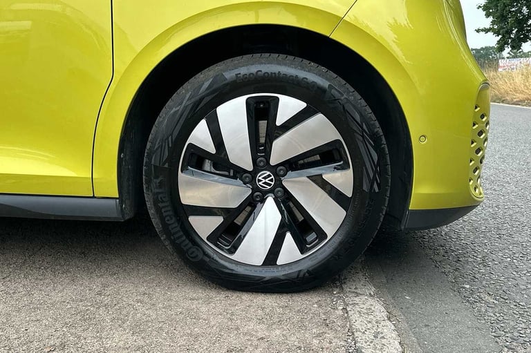 2024 Volkswagen ID.Buzz 210kW Life Pro 79kWh 5dr Auto People Carrier Electric Automatic