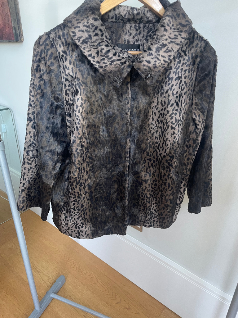 Animal print three quarter sleeve jacket - Limited Collection M&S/ vintage/as new used once 