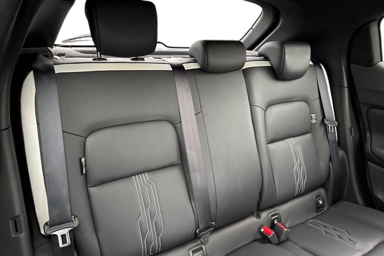 2022 Nissan Juke 1.6 Hybrid Premiere Edition 5dr Auto Hatchback Hybrid Automatic