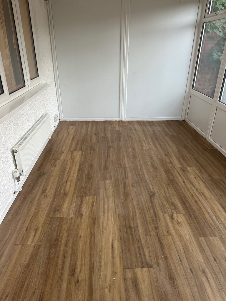 3 bedroom house Large garden & Garage 