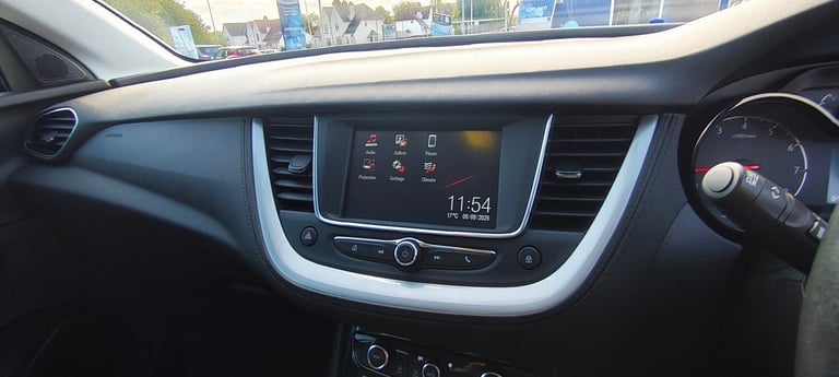 2020 Vauxhall Grandland X 1.2L SE Premium T SUV 5dr Petrol Manual Euro 6 (128 bhp) SUV Petrol Manual