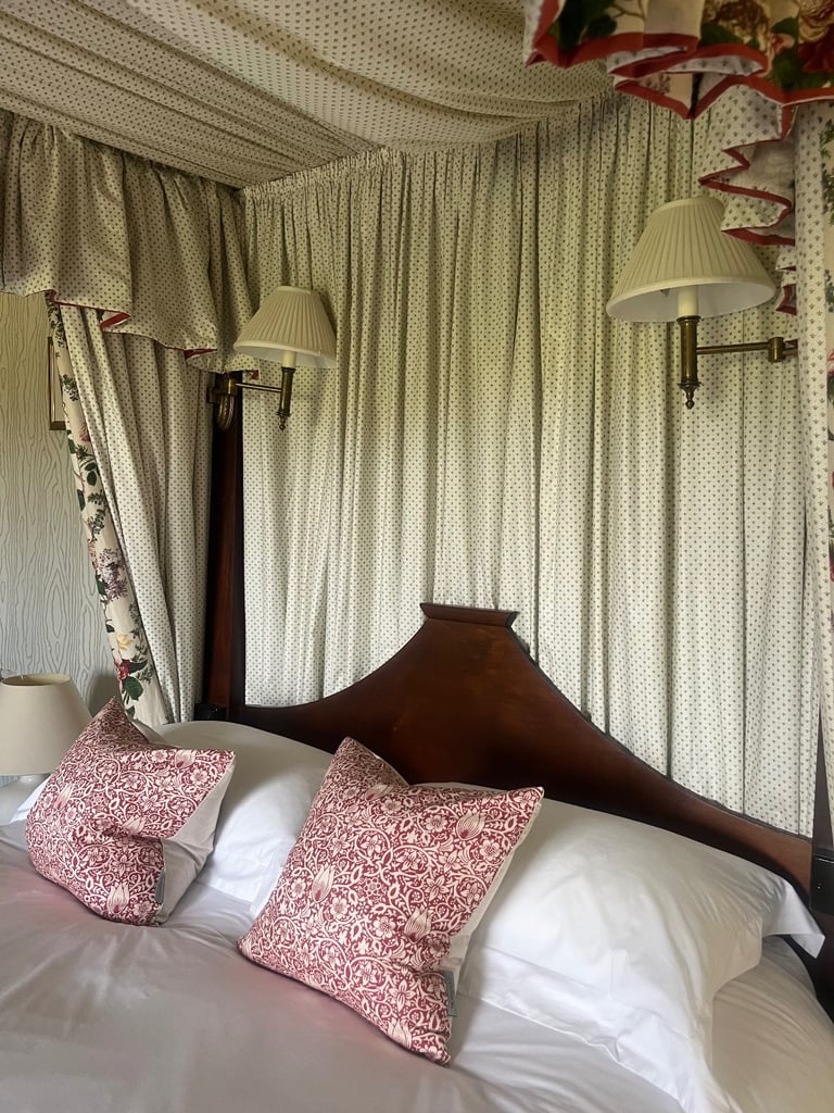 King-size four-poster bed