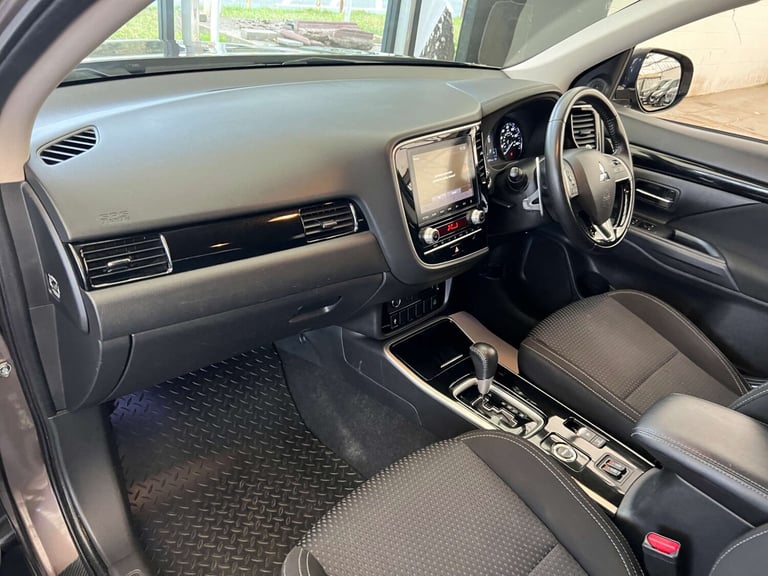 2019 Mitsubishi Outlander 2.0 Design 5dr CVT ESTATE PETROL Automatic