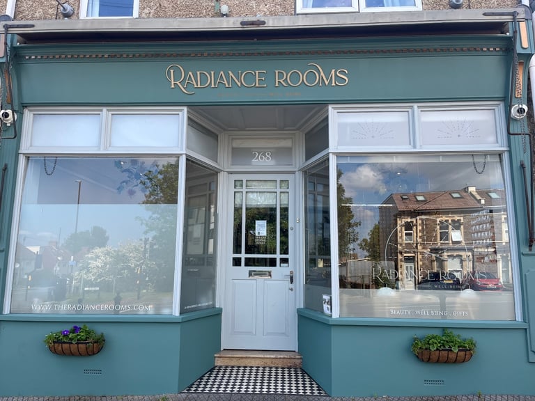 Treatment room to rent 