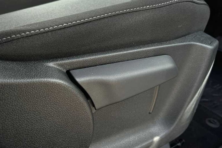 2025 Toyota PROACE CITY Verso 100kW Shuttle Long 50kWh 5dr Auto MPV ELECTRIC Automatic