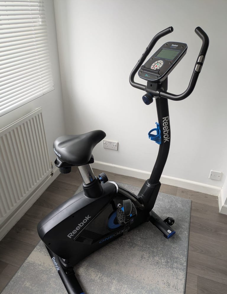 Reebok self charging fitness bike