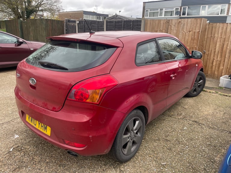 Kia, PRO CEED, Hatchback, 2010, Manual, 1396 (cc), 3 doors