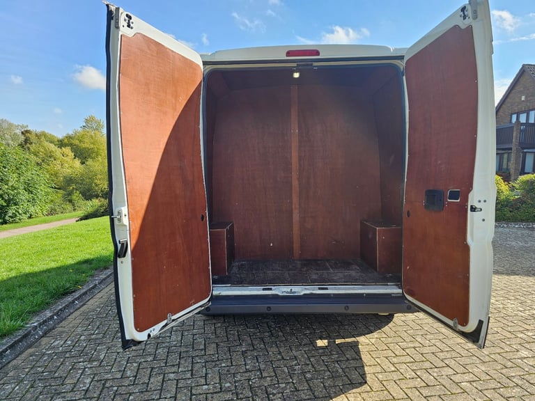 Citroen, RELAY 9 SEATER FULLY LOADED