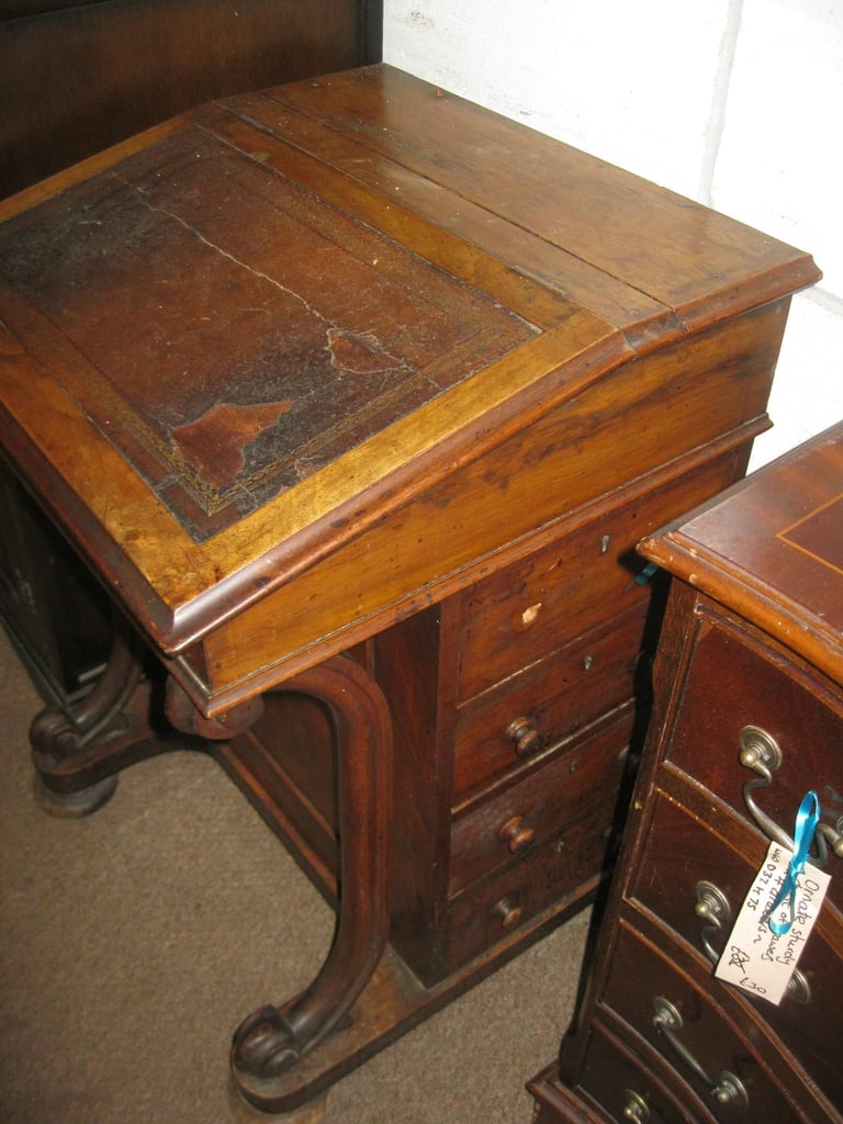 image for ANTIQUE ORNATE 'DAVENPORT' WRITING DESK. MANY FEATURES. VIEWING / DELIVERY AVAILABLE
