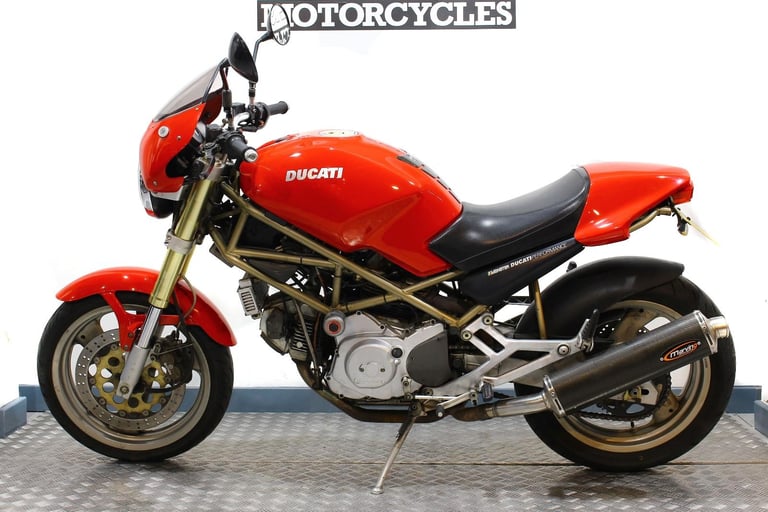 Ducati Monster 750