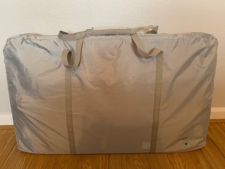 Tutti Bambini Cozee Bedside Crib